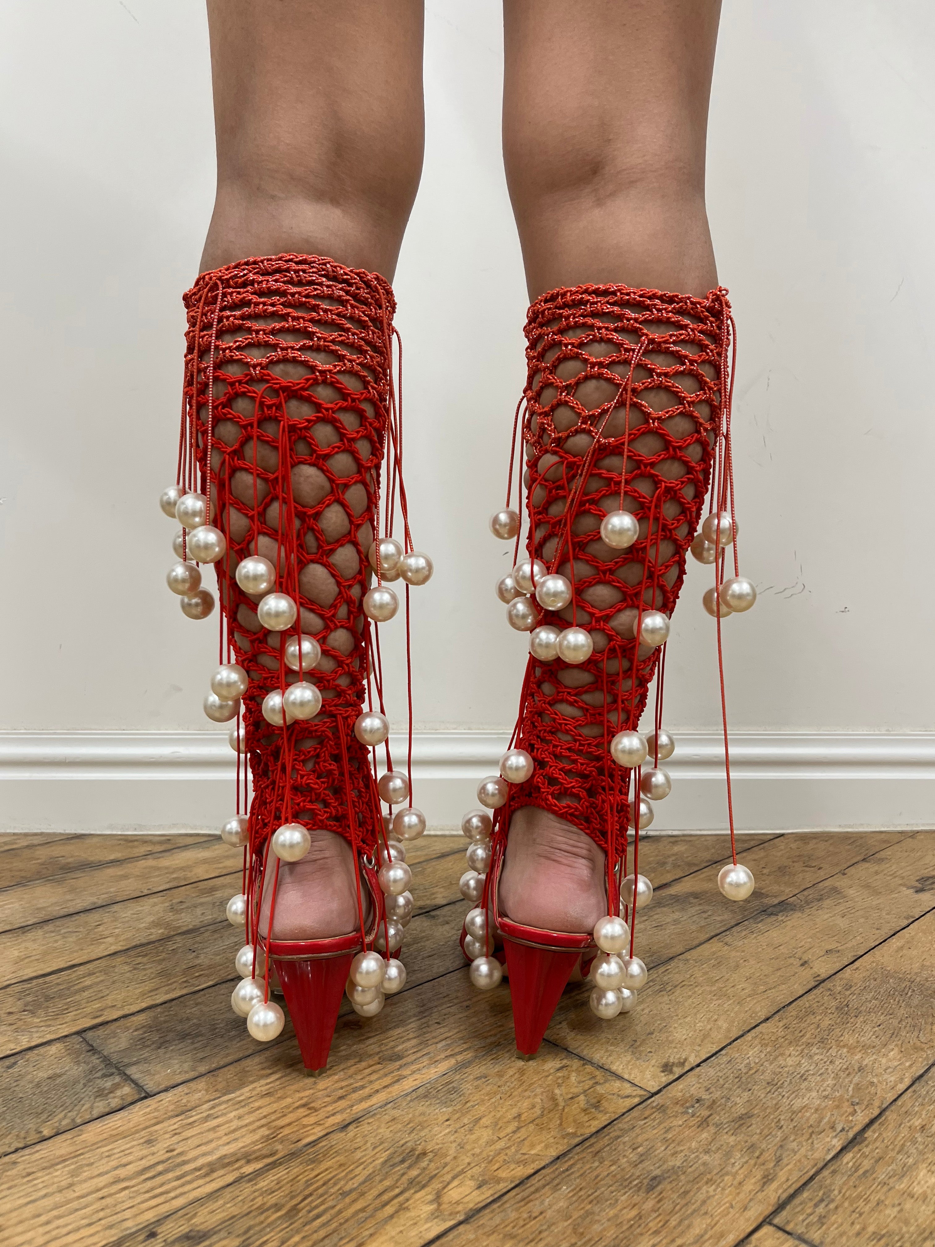 star shaped sandals with pearl hardware